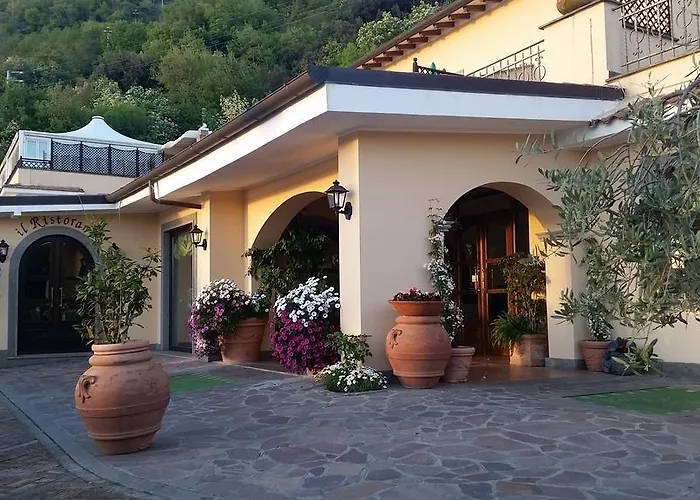 Scopri il Park Hotel Villa Grazioli Grottaferrata RM - Il tuo rifugio di lusso nella campagna italiana