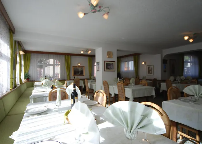 Vacanza Perfetta a Predazzo con Hotel della Rosa